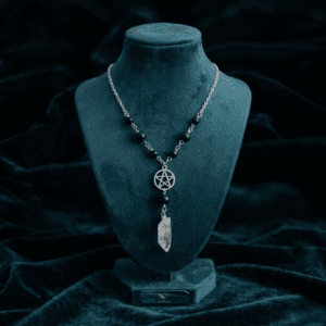 Colar Magia Elemental: Pentagrama e Cristal de Quartzo